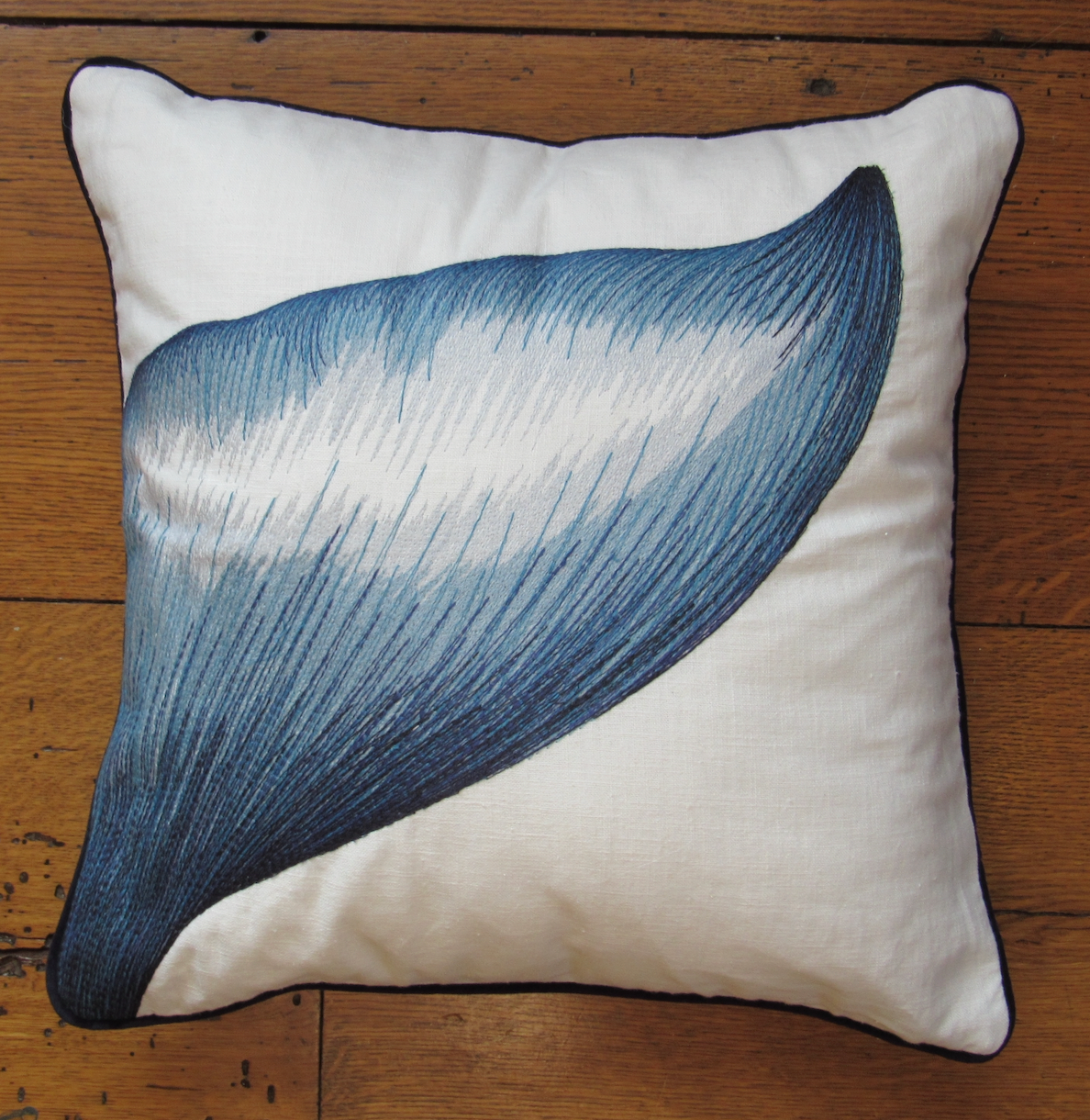 Whale Tail Embroidered Pillow Cover Set